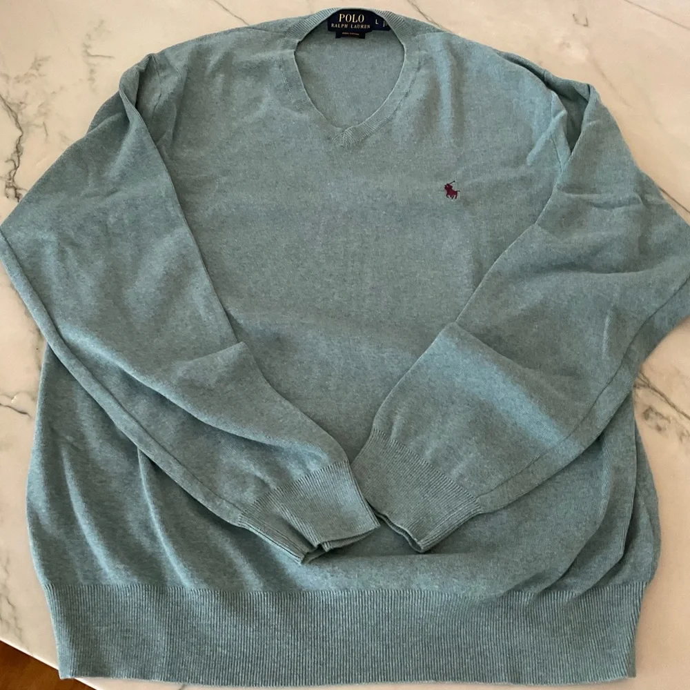 Ralph Lauren Polo V Neck Pima Sz. L